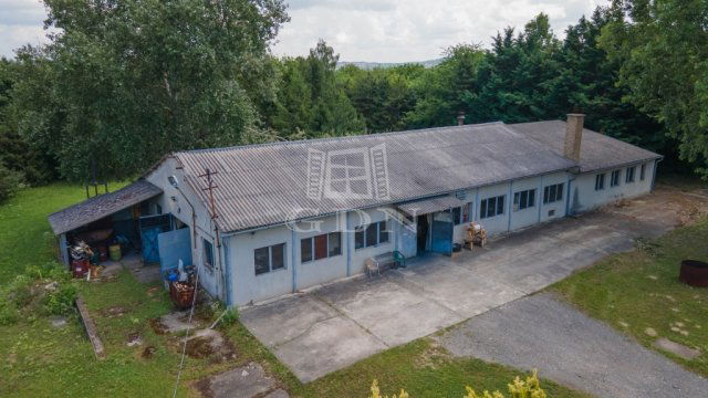 Eladó ipari ingatlan, Őrbottyánban 175 M Ft