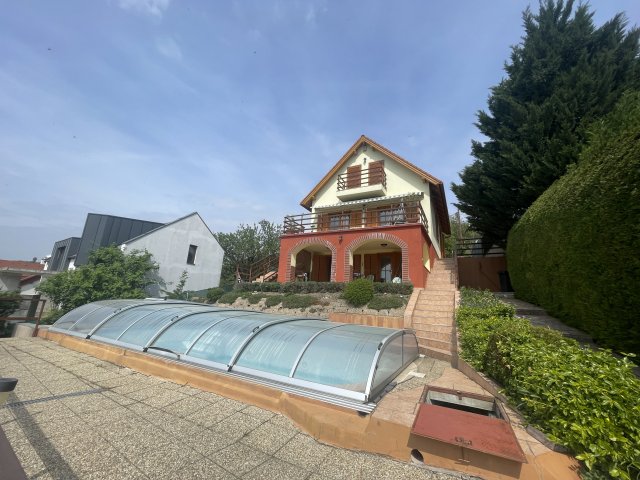 Eladó családi ház, Alsóörsön 249 M Ft, 2+4 szobás