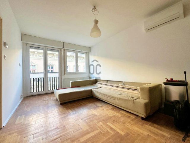 Eladó téglalakás, Budapesten, V. kerületben 139.9 M Ft, 4 szobás