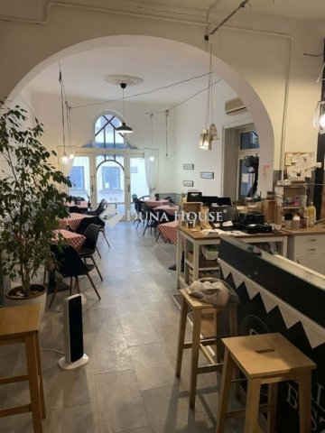 Eladó üzlethelyiség, Pécsett 119.9 M Ft / költözzbe.hu