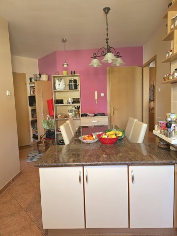 Eladó téglalakás, Zalaegerszegen 61.99 M Ft, 3 szobás