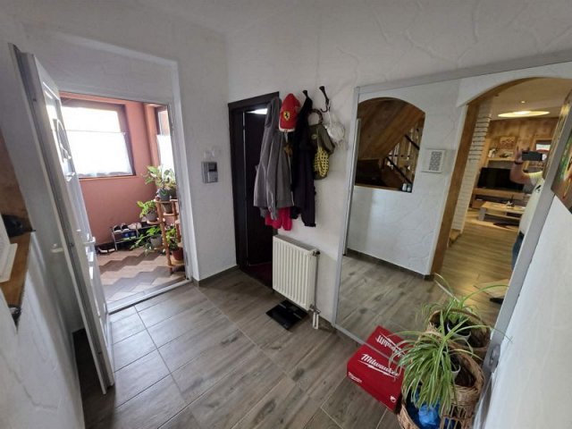 Eladó sorház, Érden 94 M Ft, 6 szobás / költözzbe.hu