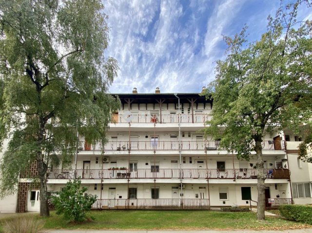 Eladó téglalakás, Tiszaújvárosban 19.5 M Ft, 2 szobás