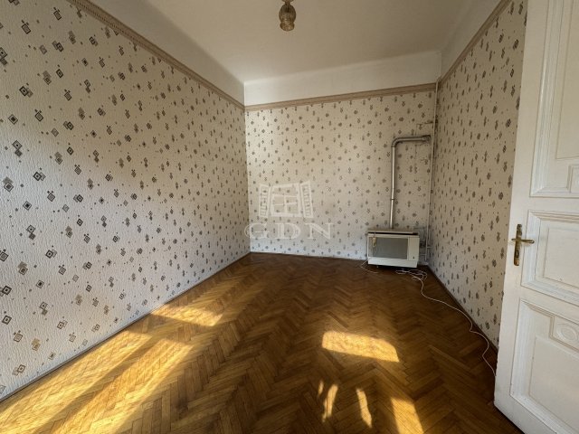 Eladó téglalakás, Budapesten, IX. kerületben, Ferenc körúton