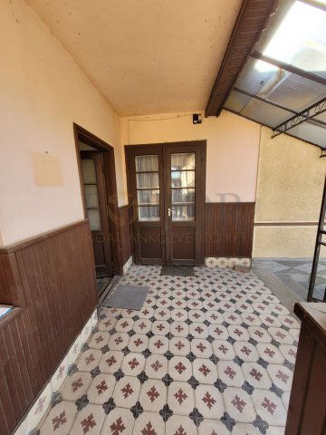 Eladó családi ház, Kókán 31.9 M Ft, 2 szobás