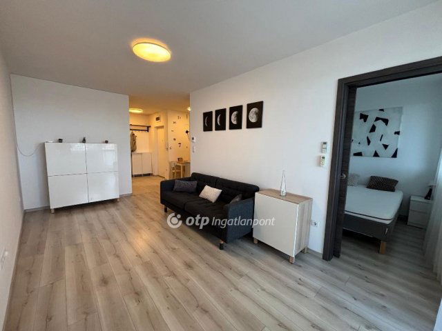 Eladó téglalakás, Budapesten, XI. kerületben 105 M Ft, 2 szobás