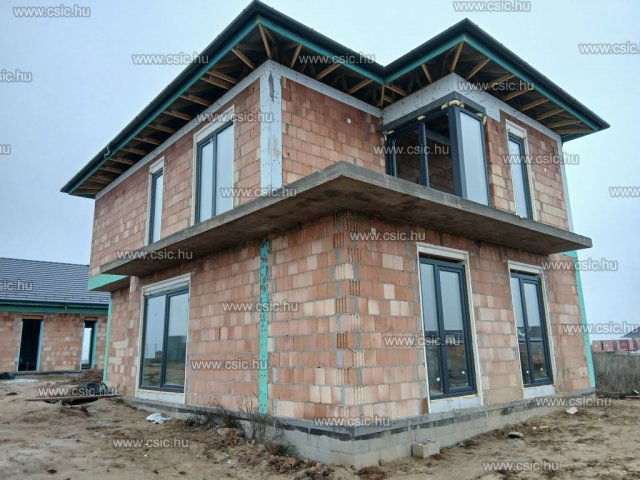 Eladó téglalakás, Gyömrőn 94 M Ft, 4 szobás