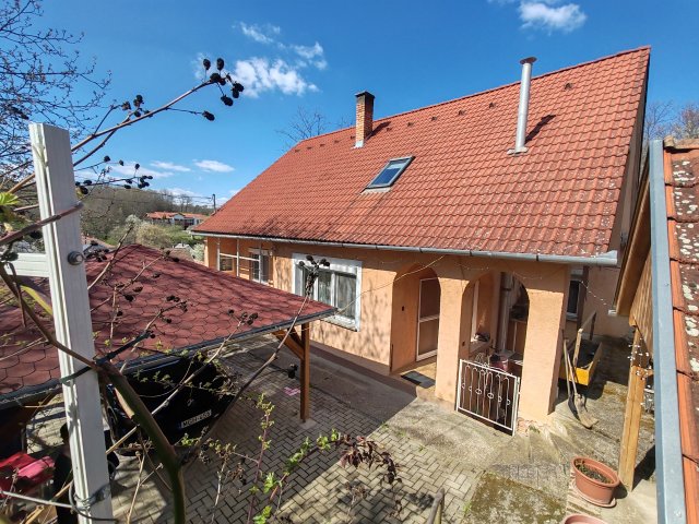 Eladó családi ház, Szászváron 35 M Ft, 4 szobás