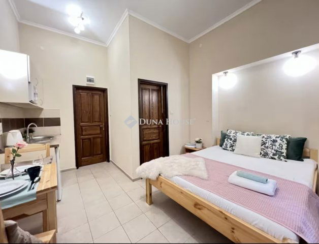 Eladó téglalakás, Budapesten, VIII. kerületben 187.1 M Ft