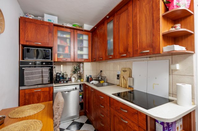 Eladó panellakás, Pécsett 43.9 M Ft, 2 szobás