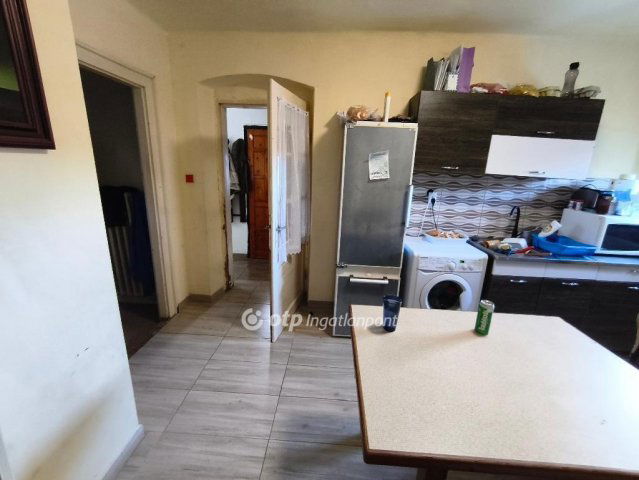 Eladó családi ház, Dévaványán 8.5 M Ft, 2+1 szobás