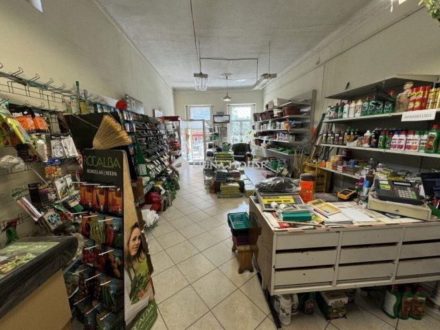 Eladó üzlethelyiség, Kecskeméten 129.99 M Ft