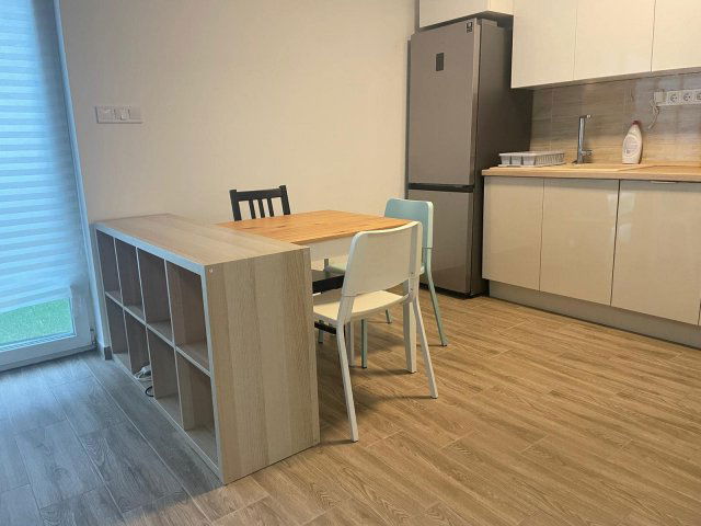 Kiadó téglalakás, albérlet, Pécsett 230 E Ft / hó, 2 szobás
