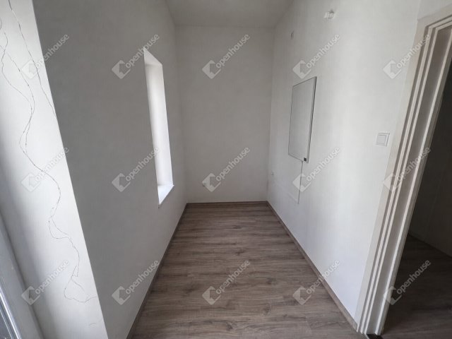 Kiadó téglalakás, albérlet, Sopronban 160 E Ft / hó, 1+1 szobás