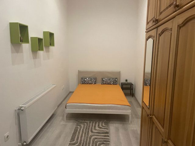 Kiadó téglalakás, albérlet, VIII. kerületben, Baross utcában