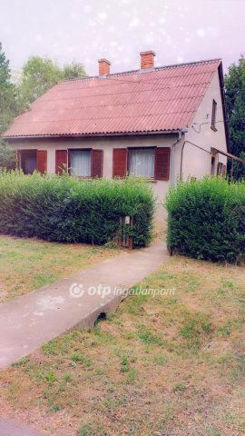 Eladó családi ház, Lippón 21.5 M Ft, 3 szobás