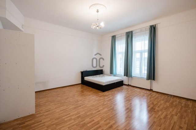 Eladó téglalakás, Budapesten, V. kerületben 99 M Ft, 1 szobás