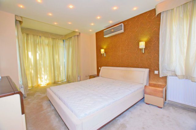 Eladó téglalakás, Debrecenben 129 M Ft, 3 szobás