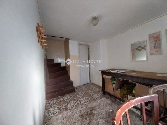 Eladó családi ház, Szedresen 28 M Ft, 5 szobás