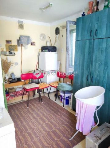 Eladó nyaraló, Gyermelyen 9.5 M Ft, 2 szobás