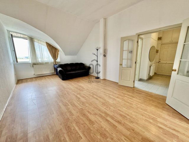 Eladó téglalakás, Vecsésen 76.9 M Ft, 4 szobás