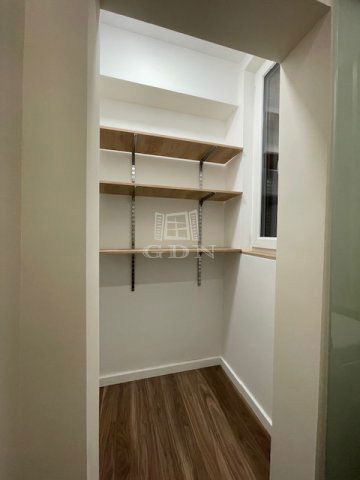 Eladó téglalakás, Budapesten, VII. kerületben 85.7 M Ft