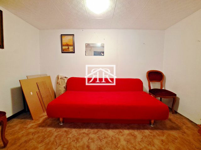 Eladó nyaraló, Szegeden, Bors utcában 12.9 M Ft, 1 szobás