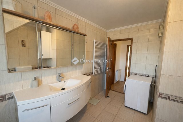 Eladó sorház, Budapesten, XVII. kerületben 179.9 M Ft, 3 szobás