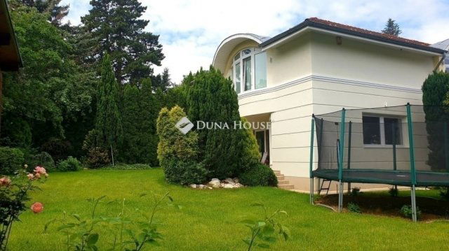 Eladó családi ház, Budapesten, II. kerületben 299 M Ft, 7 szobás
