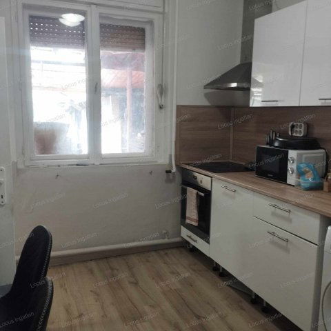 Eladó családi ház, Törökszentmiklóson 17.9 M Ft, 2 szobás