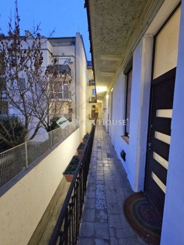 Eladó téglalakás, Budapesten, VIII. kerületben 65 M Ft, 2 szobás