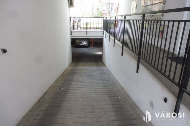 Eladó garázs, Szegeden 6 M Ft / költözzbe.hu