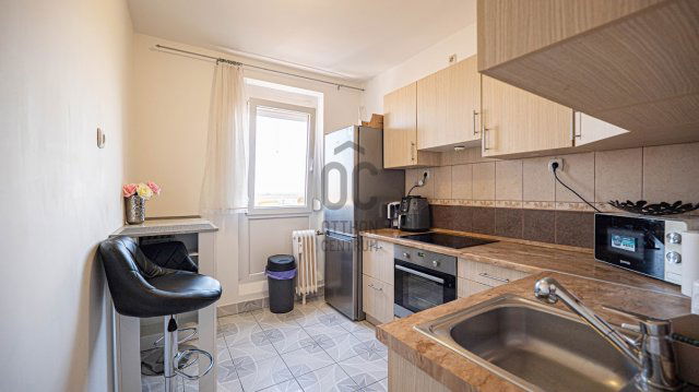 Eladó panellakás, Szekszárdon, Dr. Hirling Ádám utcában