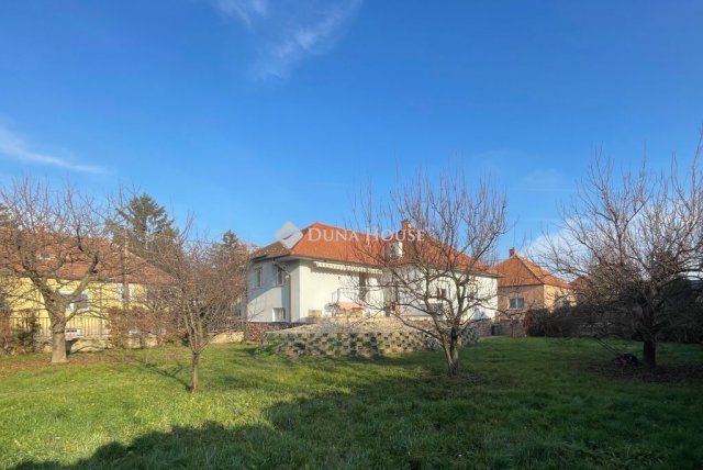 Kiadó családi ház, albérlet, Szombathelyen 380 E Ft / hó