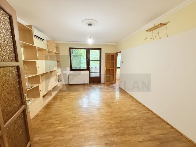 Eladó téglalakás, Szegeden 68 M Ft, 3 szobás