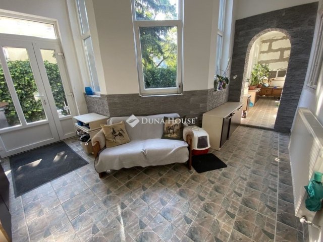 Eladó családi ház, Nyíregyházán 62.9 M Ft, 5 szobás