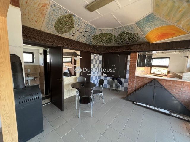 Eladó üzlethelyiség, Budapesten, XVIII. kerületben 64.5 M Ft