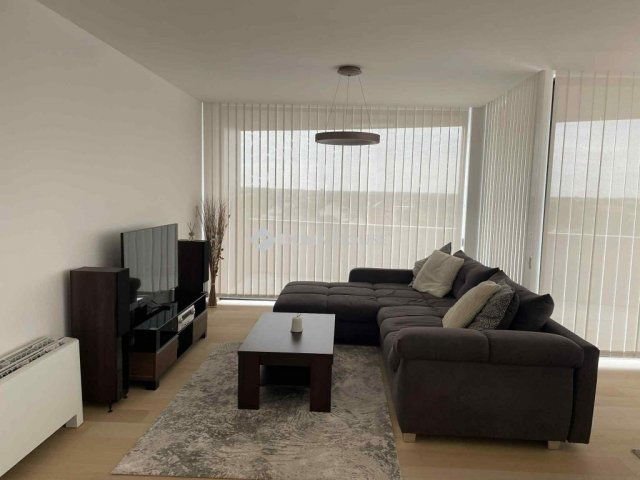 Eladó téglalakás, Szegeden 204.2 M Ft, 3 szobás