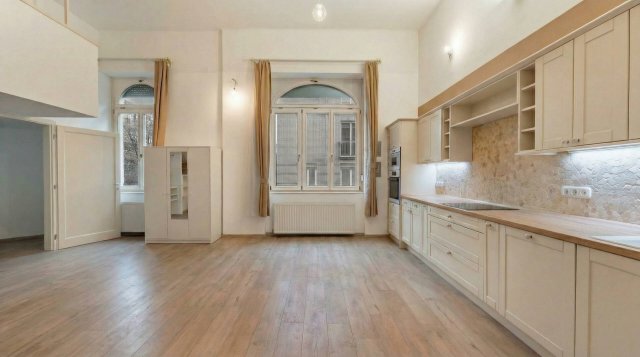 Eladó téglalakás, Budapesten, I. kerületben 110 M Ft, 3 szobás