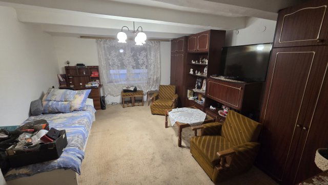 Eladó családi ház, Vácon 29.5 M Ft, 2 szobás