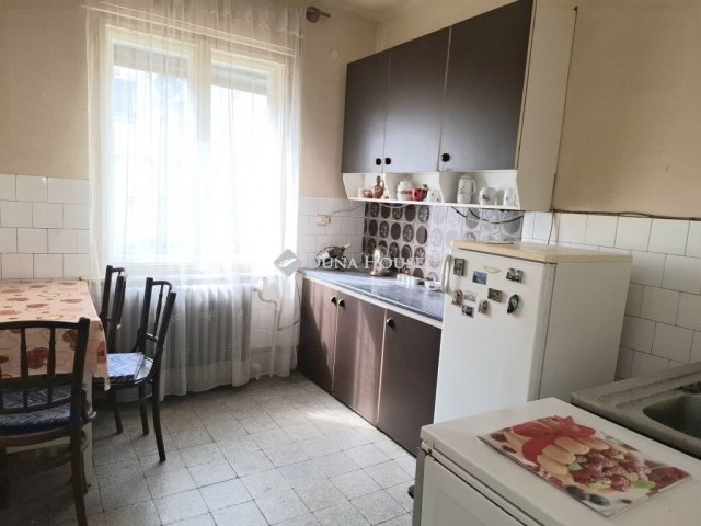 Eladó családi ház, Szombathelyen 69 M Ft, 2 szobás
