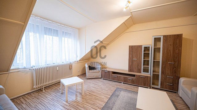 Eladó téglalakás, Szekszárdon, Széchenyi utcában 31.9 M Ft