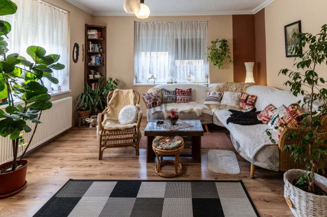 Eladó téglalakás, Abonyban 34.9 M Ft, 3 szobás