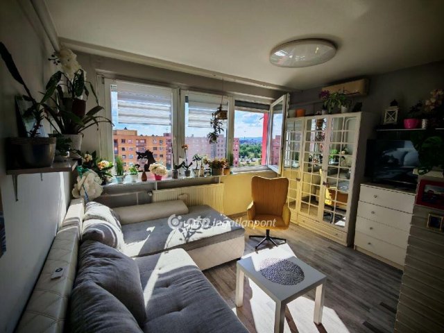 Eladó panellakás, Budapesten, X. kerületben 64.9 M Ft, 2 szobás