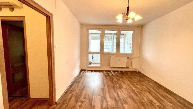 Eladó panellakás, Budapesten, III. kerületben 67 M Ft, 2 szobás