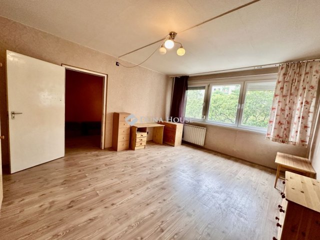 Kiadó panellakás, albérlet, X. kerületben, Agyagfejtő utcában