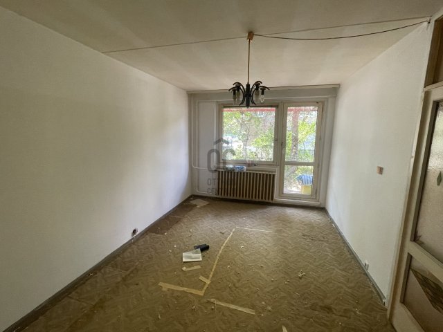 Eladó panellakás, Budapesten, III. kerületben 64.99 M Ft