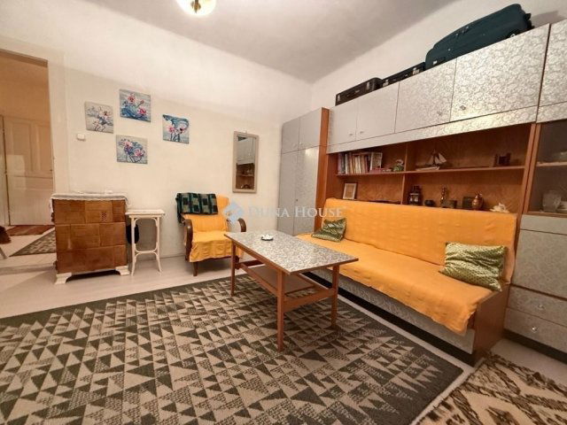 Eladó családi ház, Veresegyházon 64.5 M Ft, 2 szobás