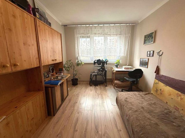 Eladó panellakás, Budapesten, III. kerületben 79.9 M Ft, 3 szobás