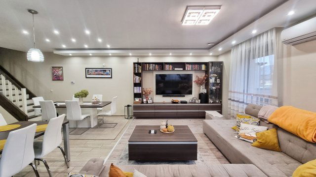 Eladó családi ház, Nyíregyházán 179 M Ft, 4 szobás